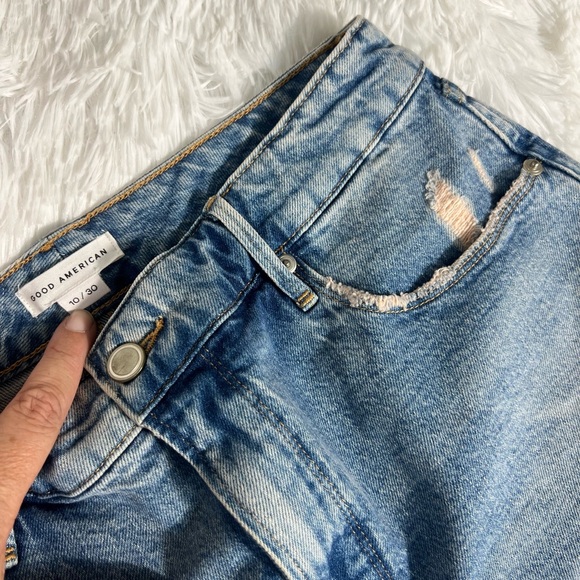 Good American Micro Mini Shorts - Picture 2 of 7